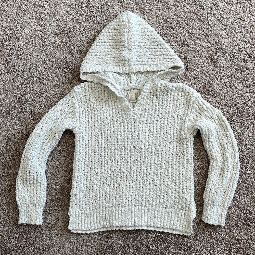Cream forever 21 girls 9/10 sweater